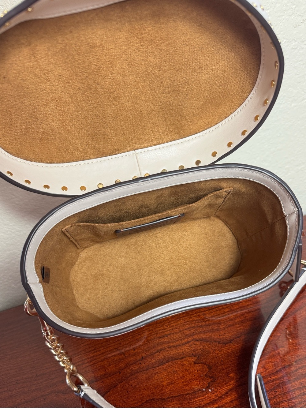 Coach Georgie Kay  Elegant Chalk Cream Leather Top Handle Purse. - Picture 6 of 14